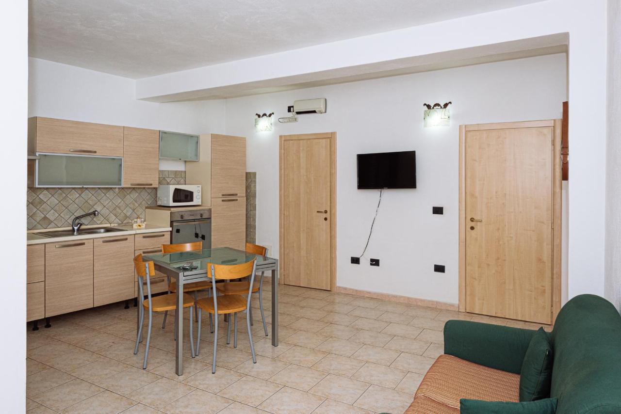 Casa Vacanze Maestrale - By Faendho Porto Torres Bagian luar foto