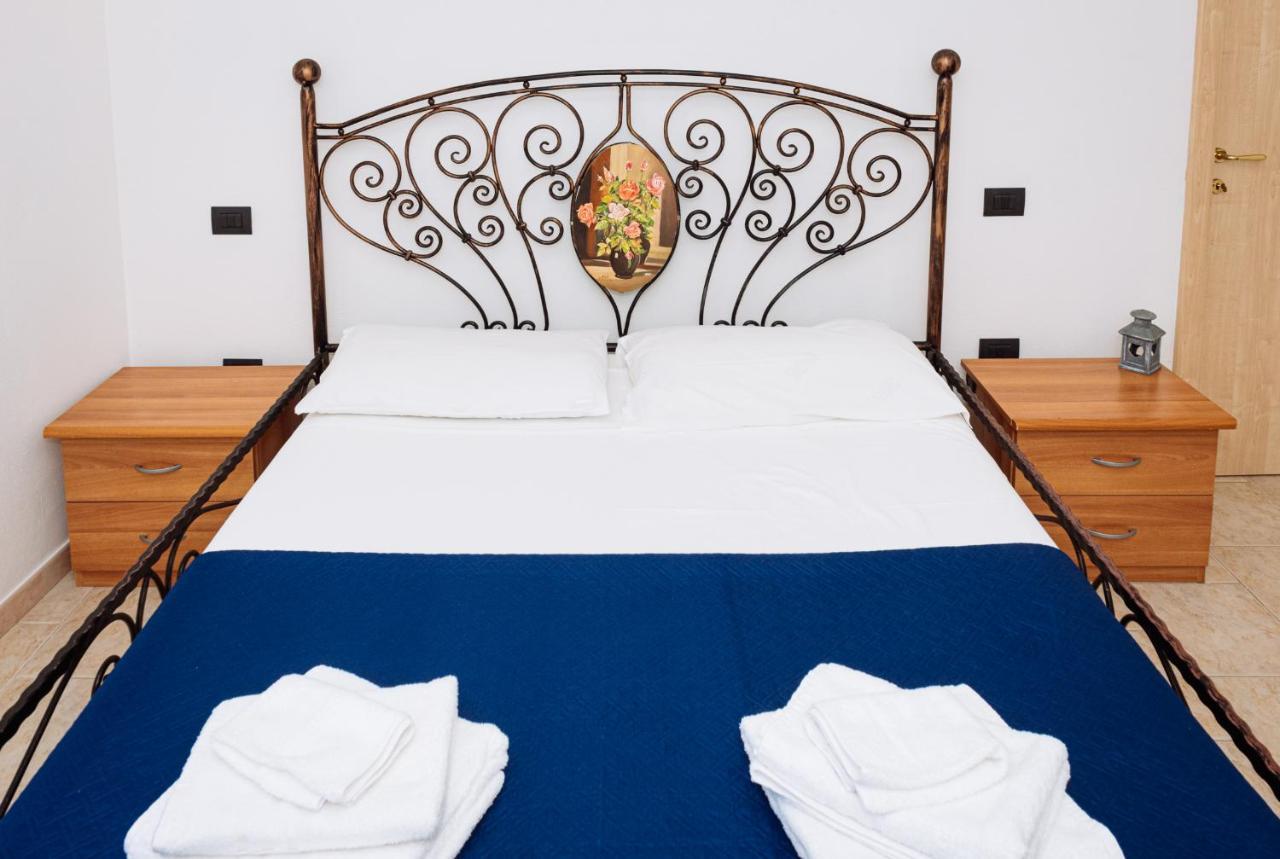 Casa Vacanze Maestrale - By Faendho Porto Torres Bagian luar foto