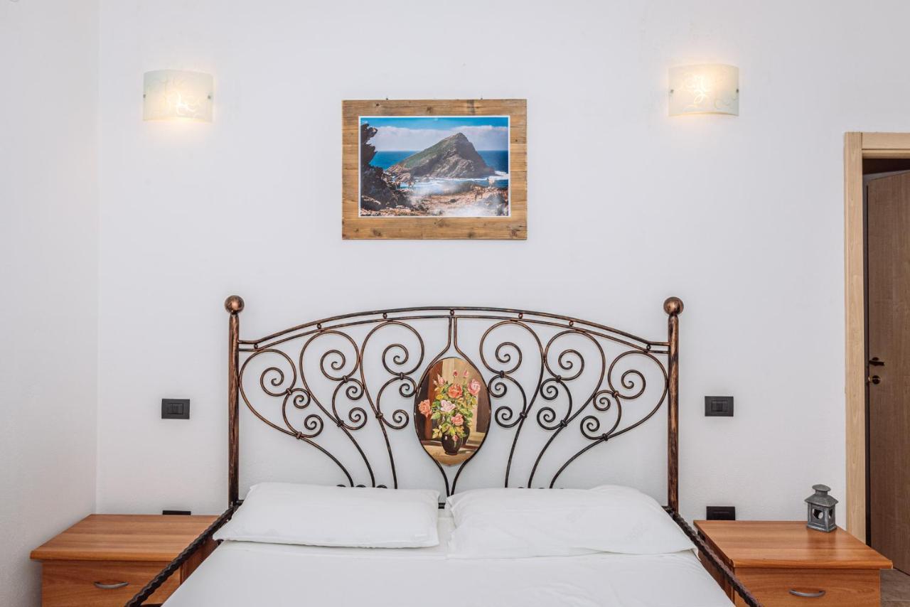 Casa Vacanze Maestrale - By Faendho Porto Torres Bagian luar foto