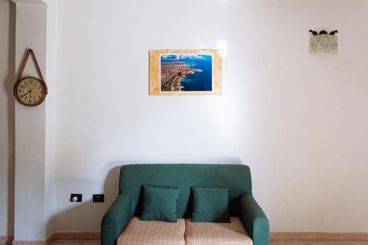 Casa Vacanze Maestrale - By Faendho Porto Torres Bagian luar foto