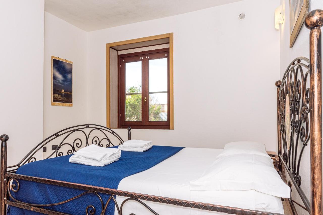 Casa Vacanze Maestrale - By Faendho Porto Torres Bagian luar foto