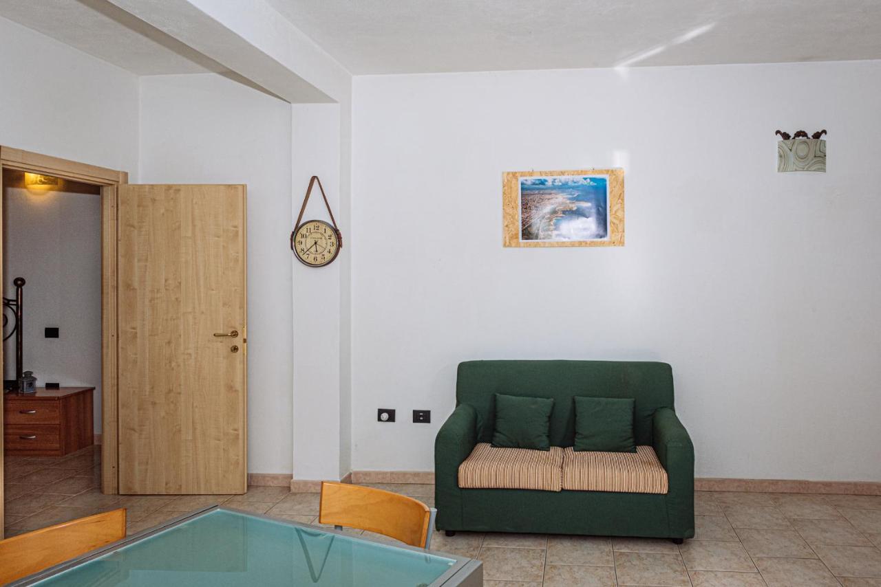 Casa Vacanze Maestrale - By Faendho Porto Torres Bagian luar foto