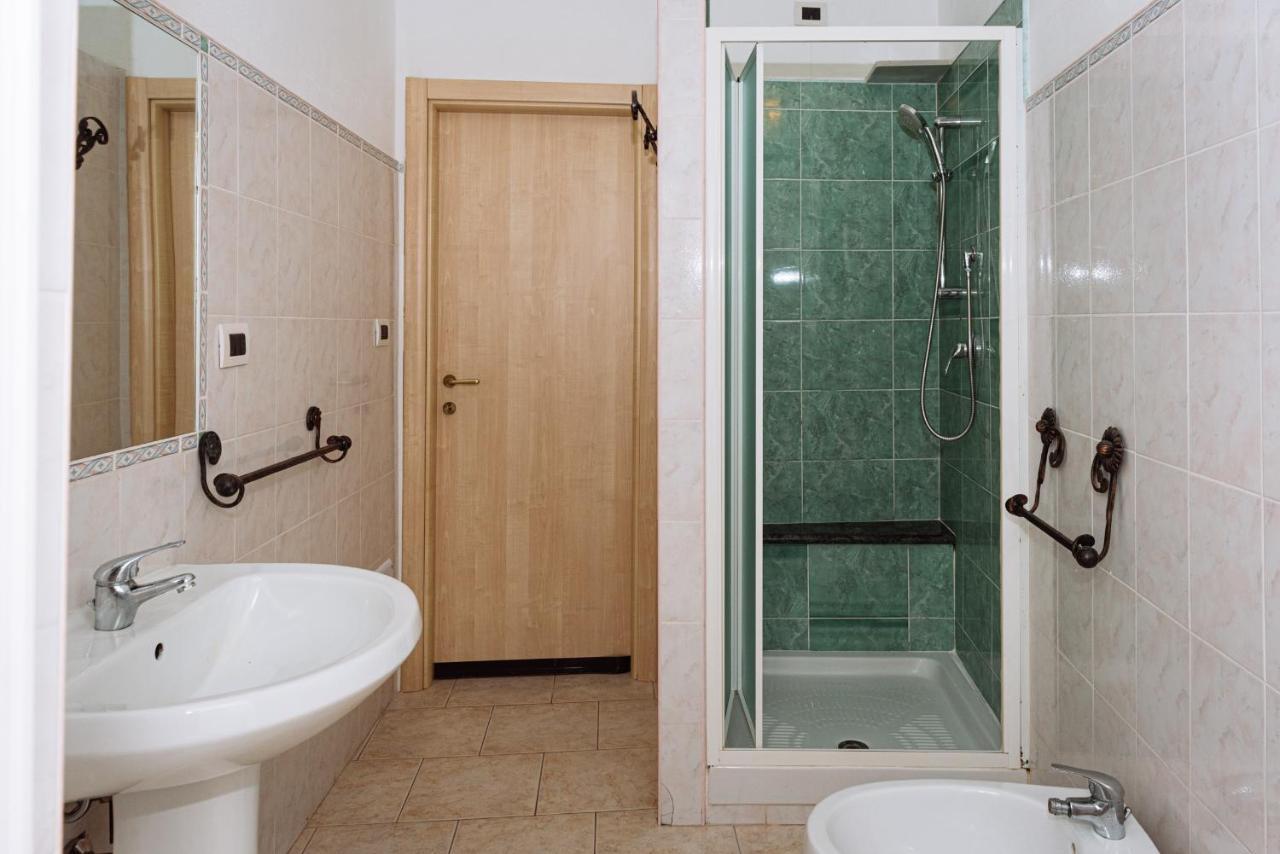 Casa Vacanze Maestrale - By Faendho Porto Torres Bagian luar foto